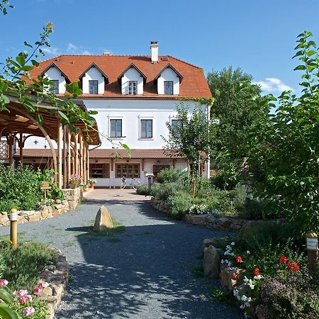 Babiccina Zahrada Penzion & Restaurant Pruhonice Exterior photo